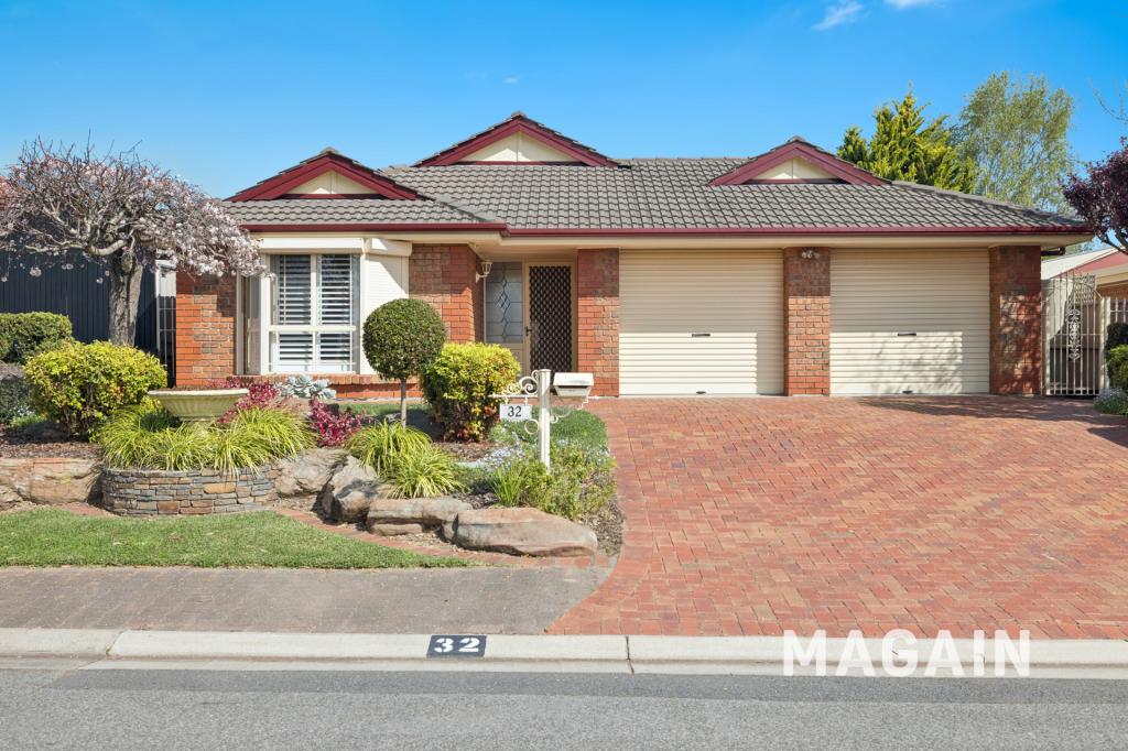 32 Dorrien Ave, Woodcroft, SA 5162