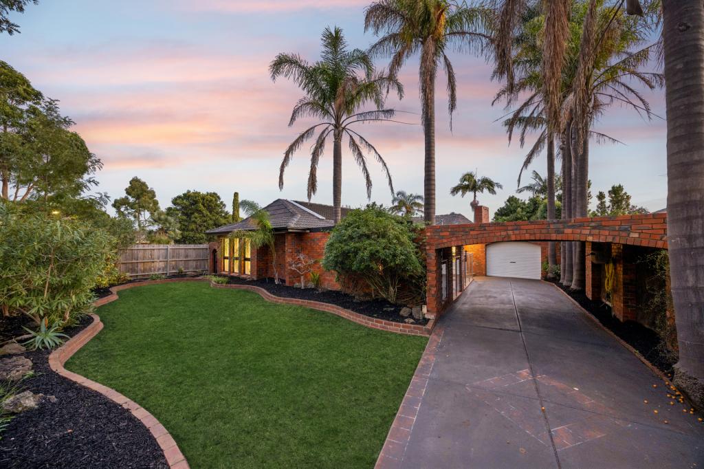 3 PANKINA CT, DINGLEY VILLAGE, VIC 3172