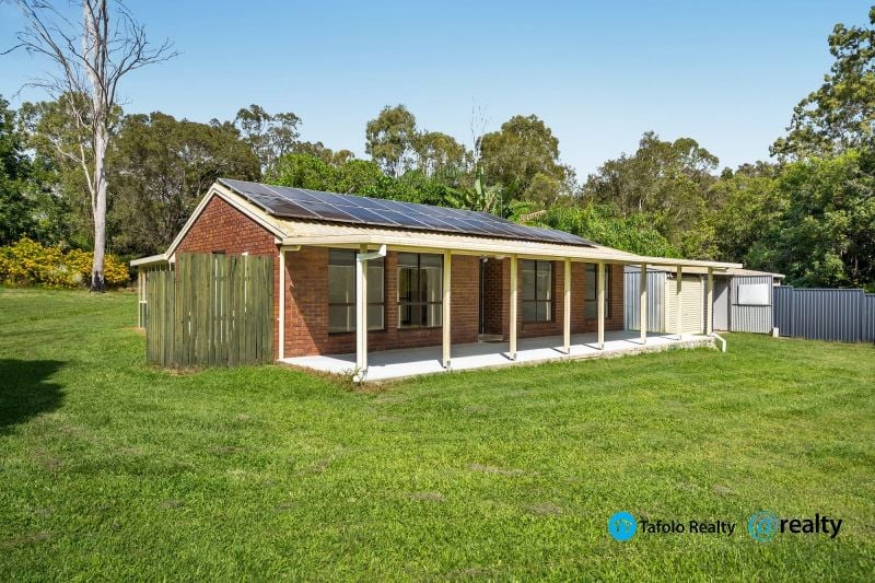 33 Muriel St, Redland Bay, QLD 4165