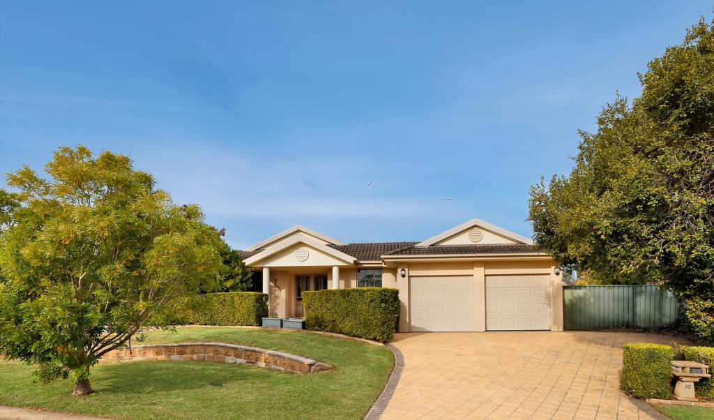 32 Torquay Tce, Glenmore Park, NSW 2745