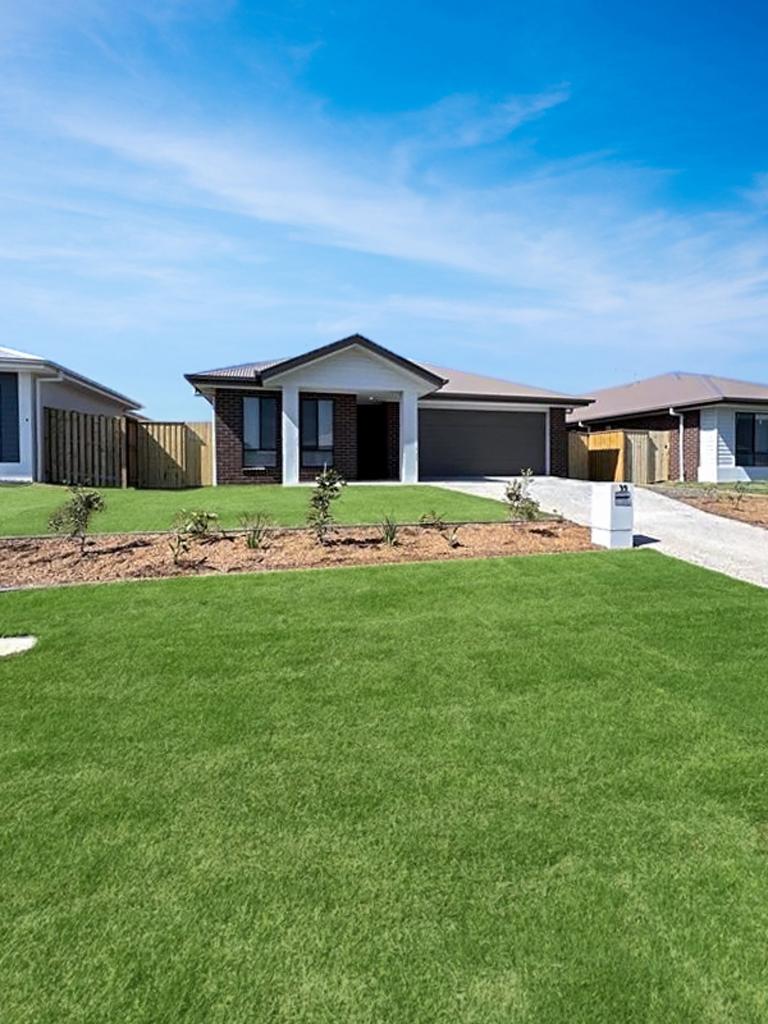 35 Edinburgh Cres, Gleneagle, QLD 4285