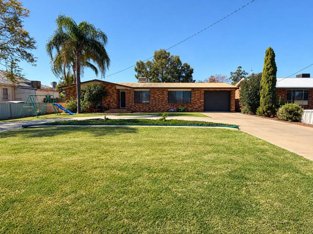15 Henry St, Yenda, NSW 2681