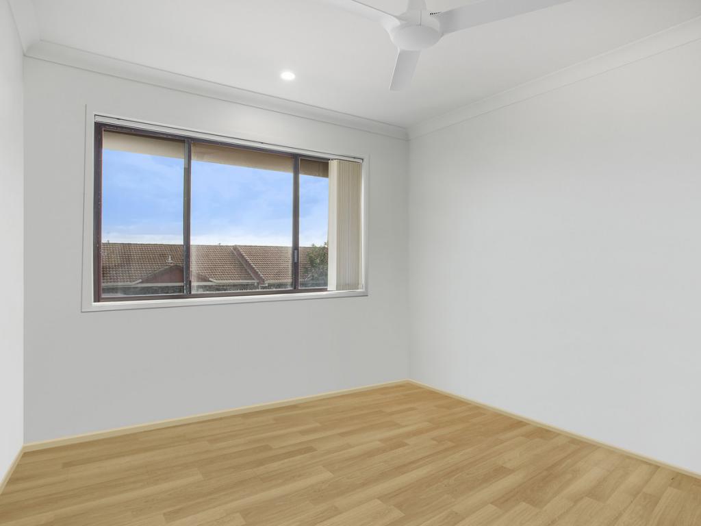 7/10 Mountain View Ave, Miami, QLD 4220