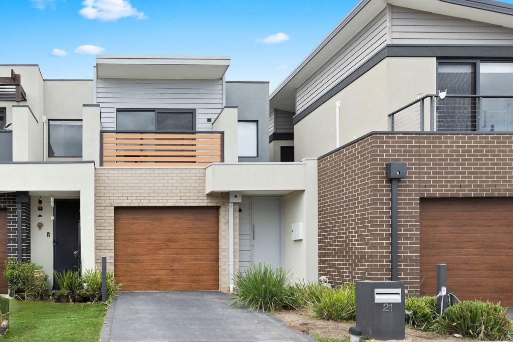 21 TALISKER ST, KEYSBOROUGH, VIC 3173