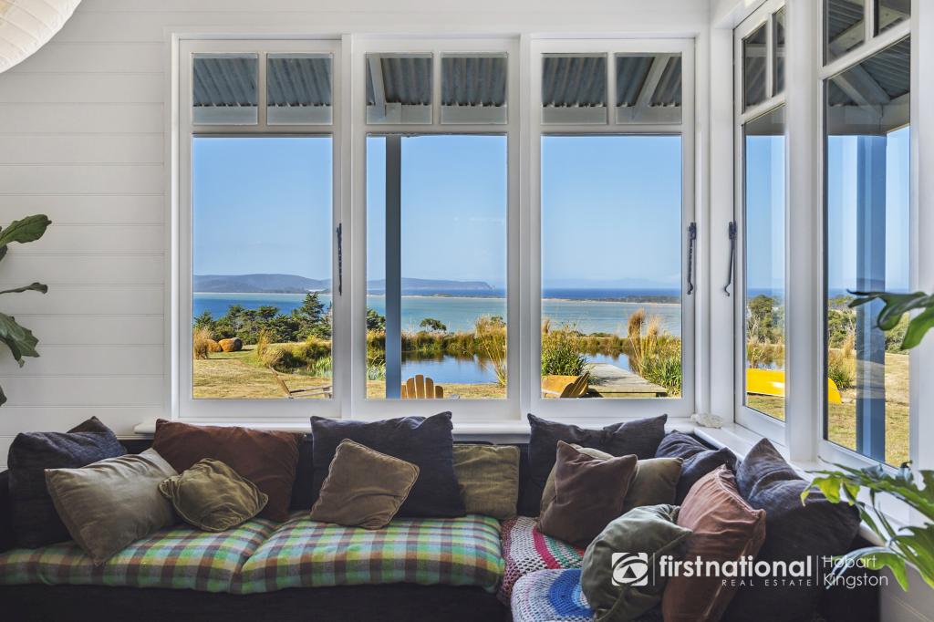 291 Simpsons Bay Rd, Simpsons Bay, TAS 7150