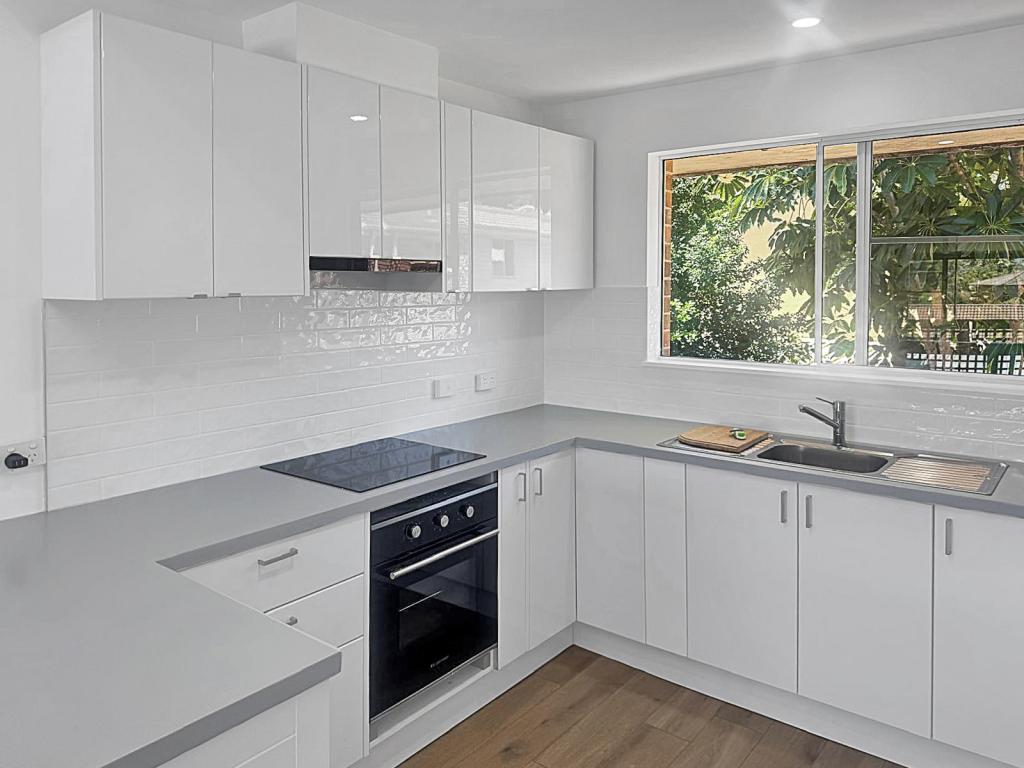 2/4 Corambara Cres, Toormina, NSW 2452