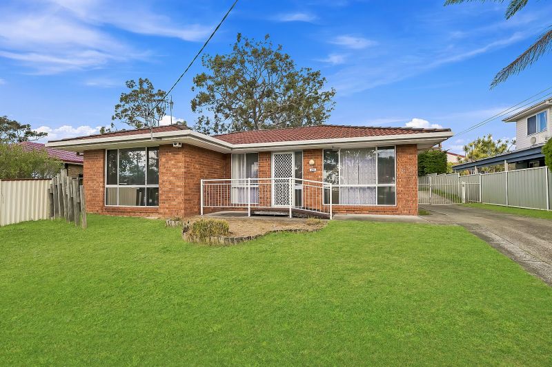 74 Goobarabah Ave, Lake Haven, NSW 2263