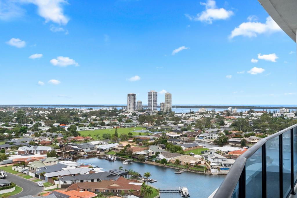 41301/5 HARBOUR SIDE CT, BIGGERA WATERS, QLD 4216