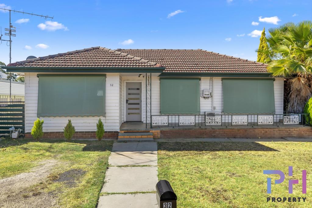 32 Wesley St, Kangaroo Flat, VIC 3555