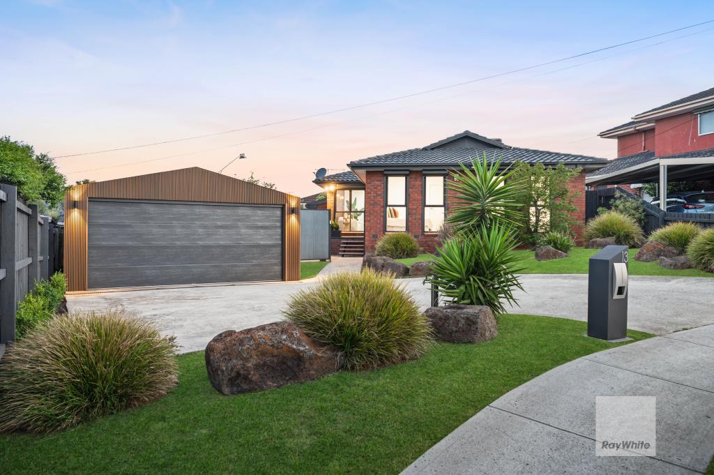 13 HIGHCLIFFE CL, GLADSTONE PARK, VIC 3043