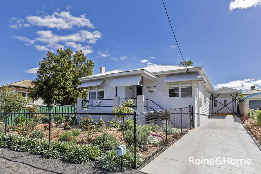 11 George St, West Tamworth, NSW 2340