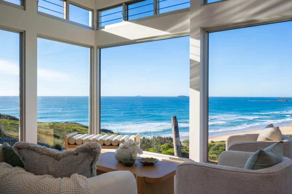 48 Ocean St, Woolgoolga, NSW 2456