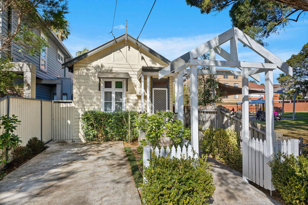 55 PITT ST, MORTDALE, NSW 2223