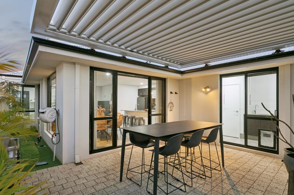 20 Tarifa Lane, Coogee, WA 6166