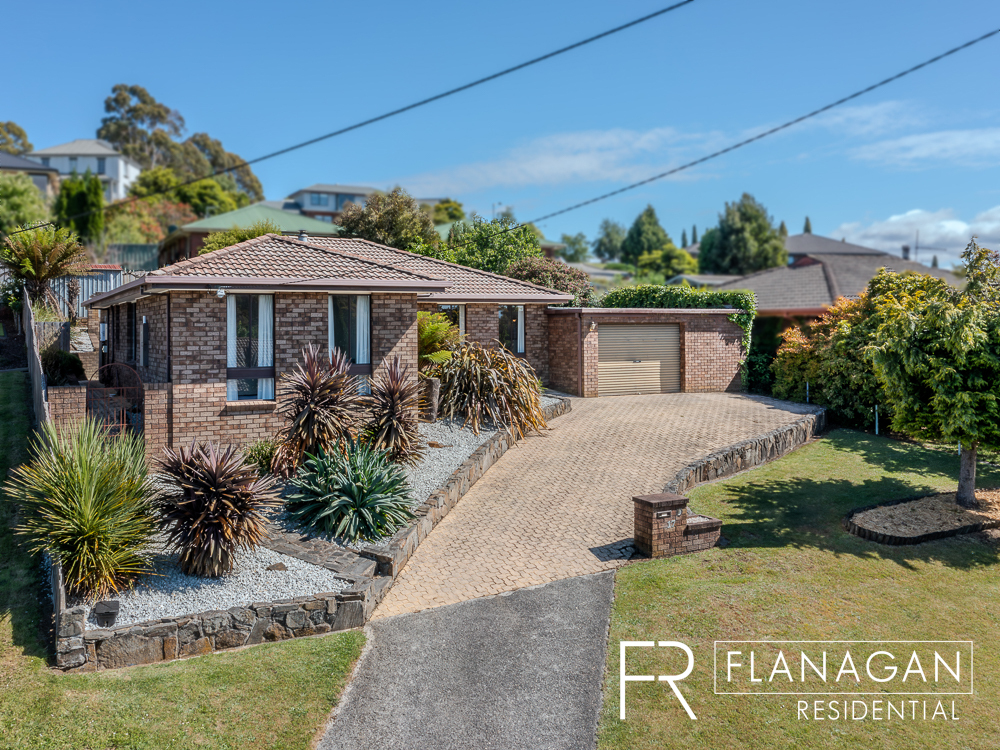 17 Glencoe Ave, Trevallyn, TAS 7250