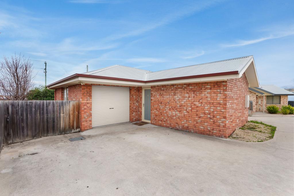 3/2 RALPH TCE, ROKEBY, TAS 7019