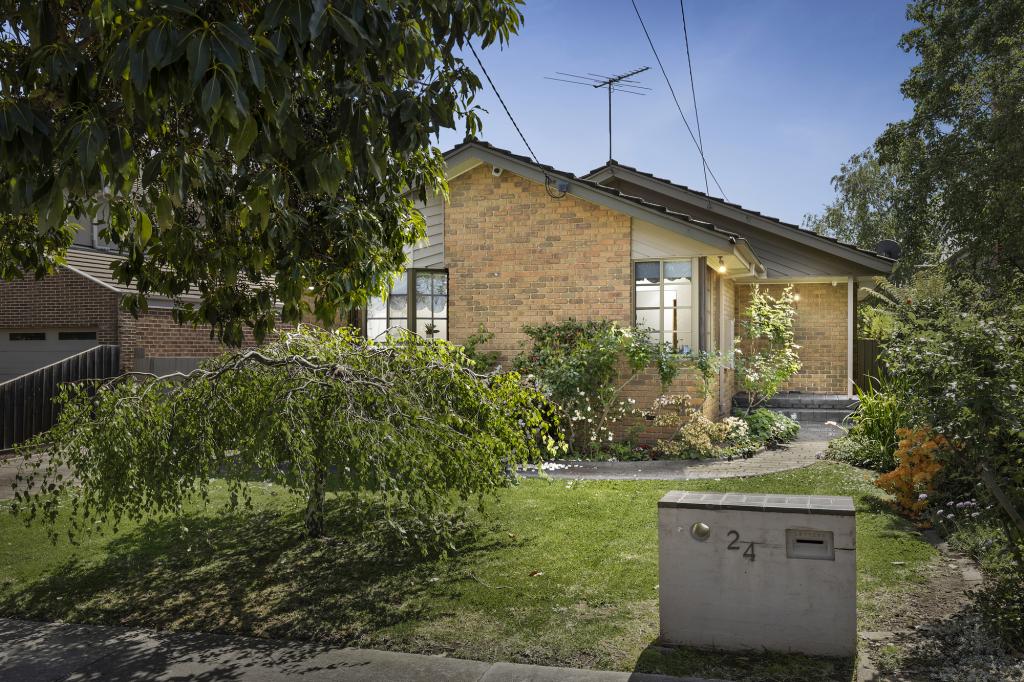 24 Holyrood Ave, Strathmore, VIC 3041