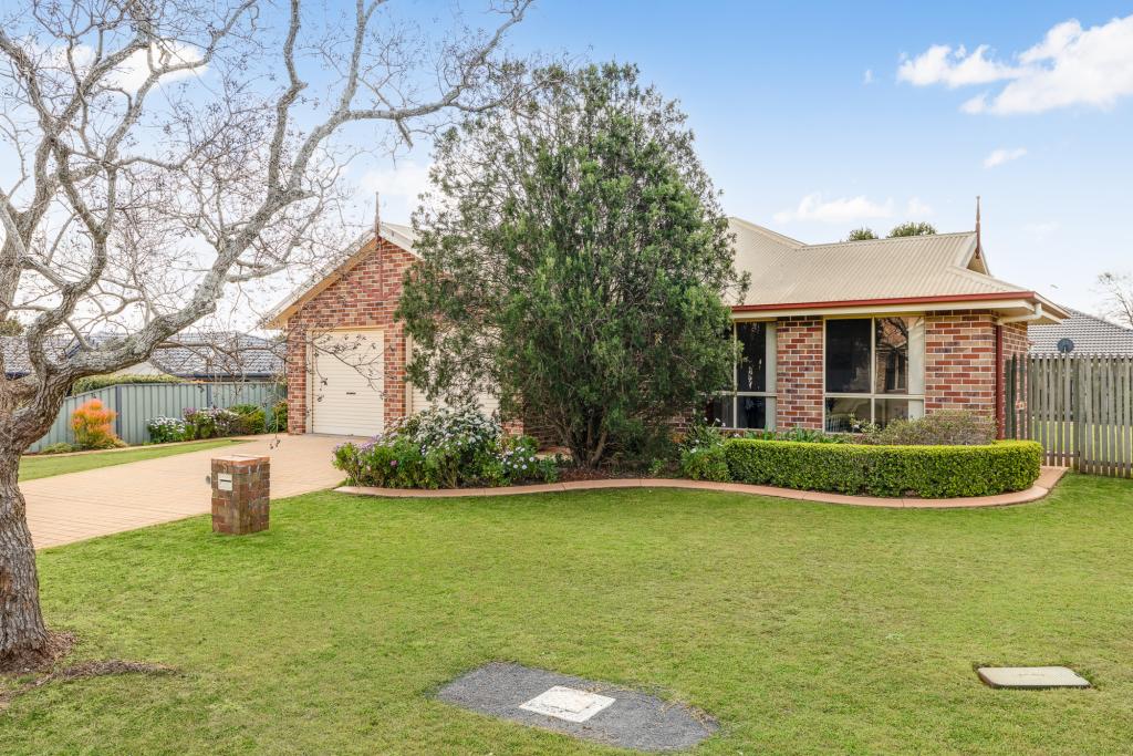 5 Goodman Ct, Middle Ridge, QLD 4350