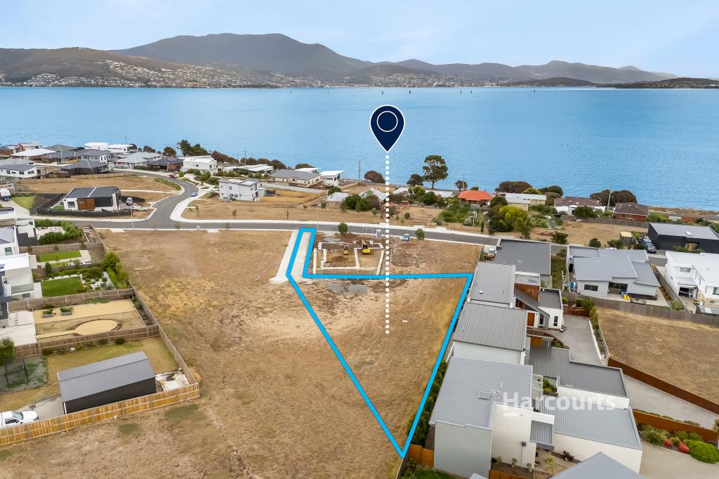 384 Carella St, Tranmere, TAS 7018