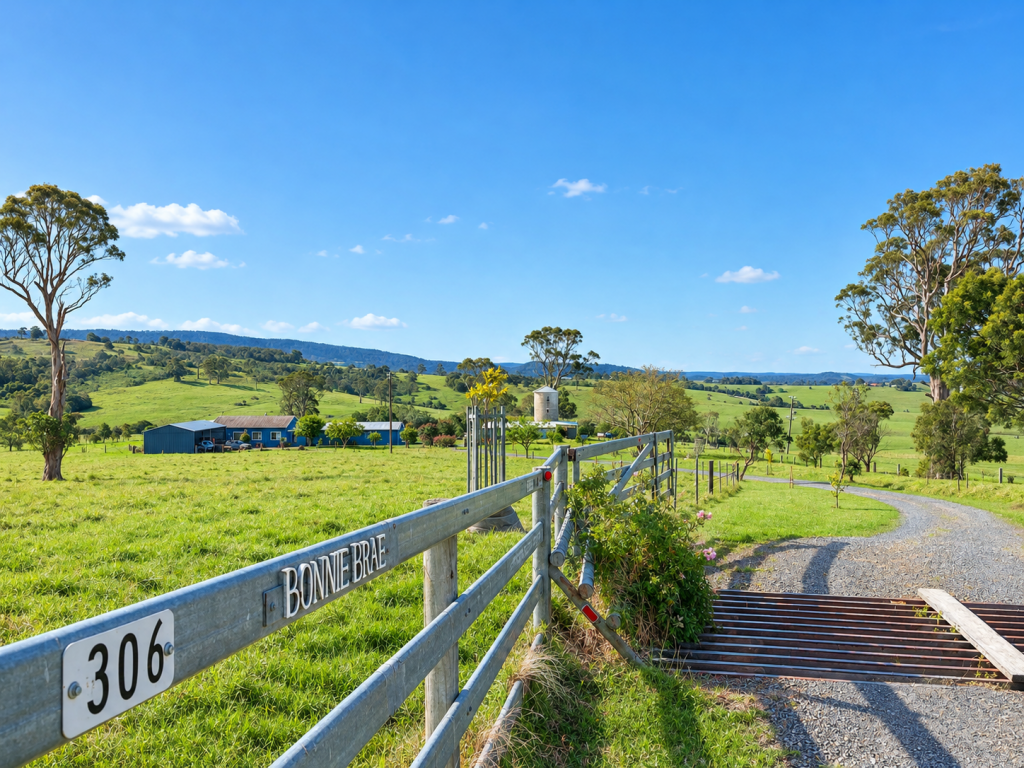 306 Bonnie View Dr, Croobyar, NSW 2539