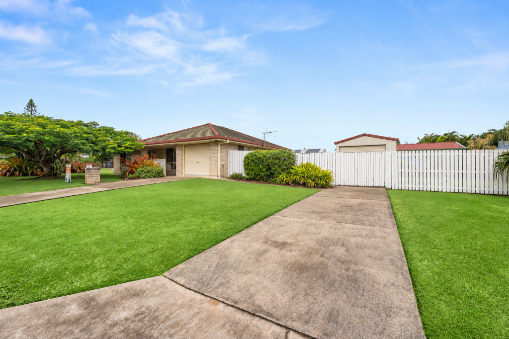 2 Archer Dr, Point Vernon, QLD 4655