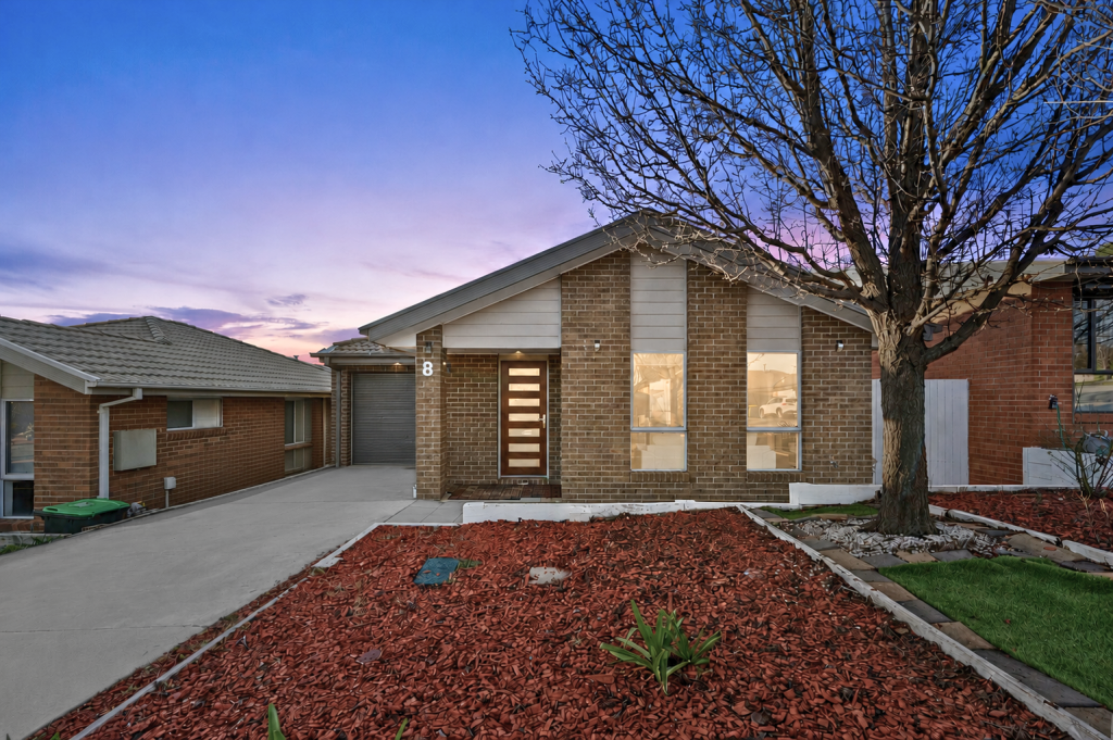 8 Audrey Cahn St, Macgregor, ACT 2615