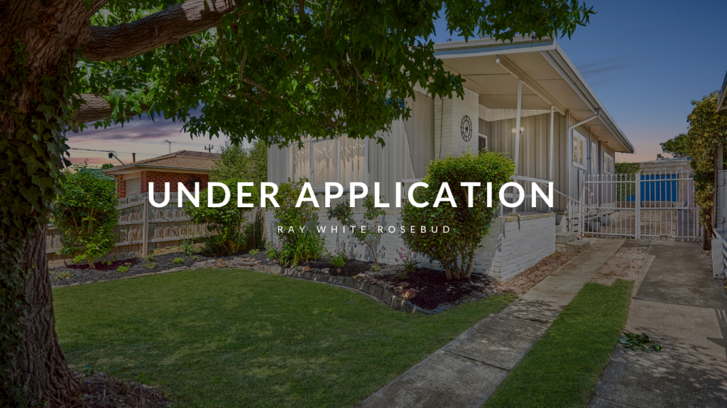 100 Ninth Ave, Rosebud, VIC 3939