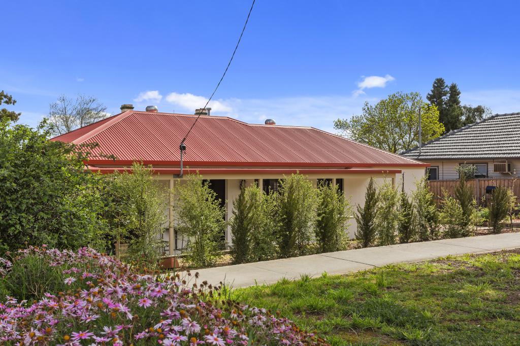156 Olinda St, Quarry Hill, VIC 3550