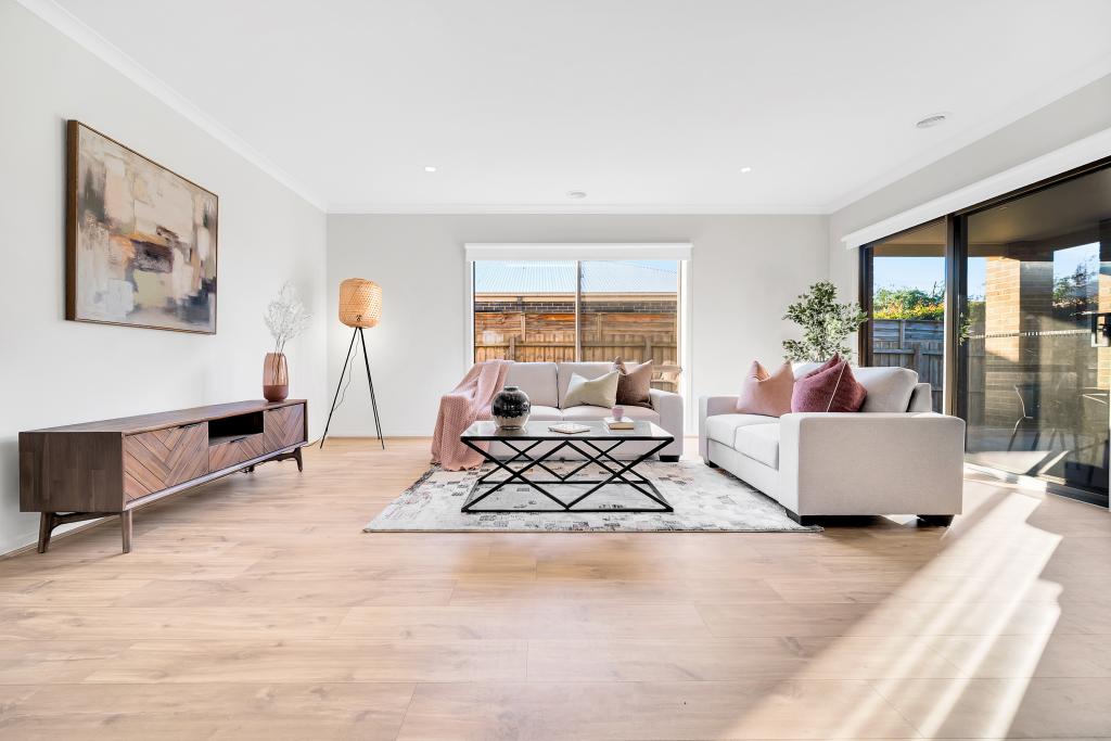 13 Rossiter Rtt, Cranbourne North, VIC 3977