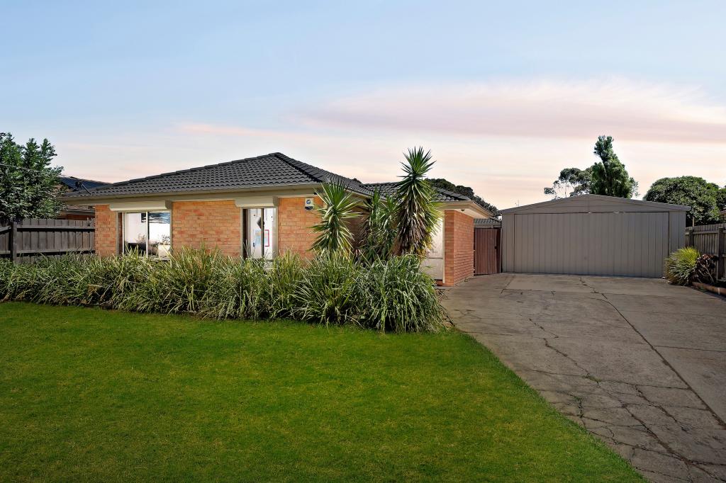 61 Barrington Dr, Pakenham, VIC 3810