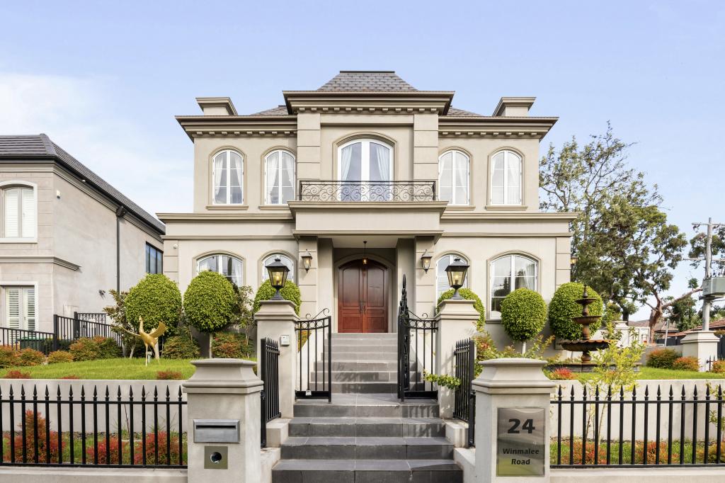 24 Winmalee Rd, Balwyn, VIC 3103
