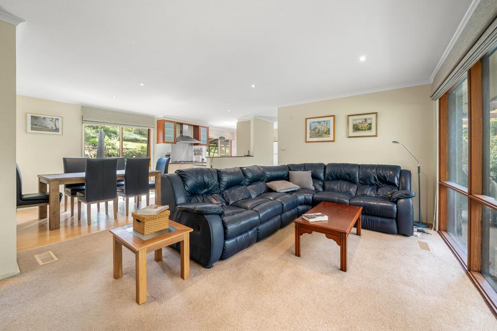 22 Malcolm Pl, Kambah, ACT 2902