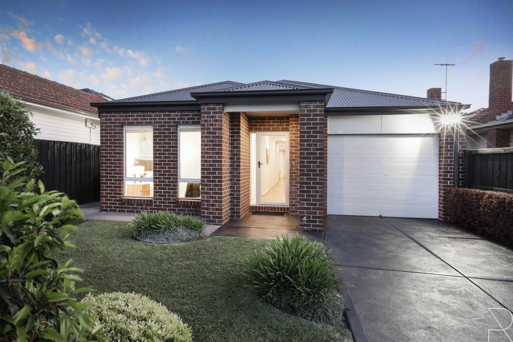 45 Ford St, Newport, VIC 3015