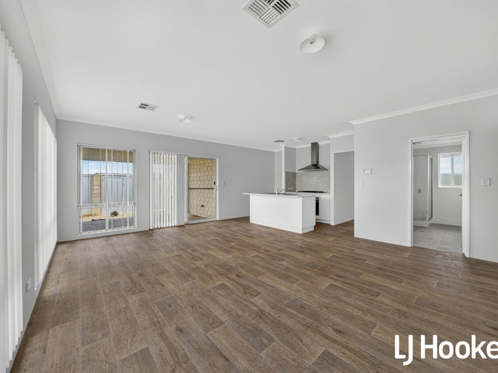 21 Azzurra Loop, Two Rocks, WA 6037