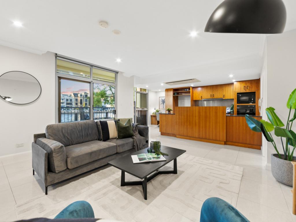 25/20 Royal St, East Perth, WA 6004