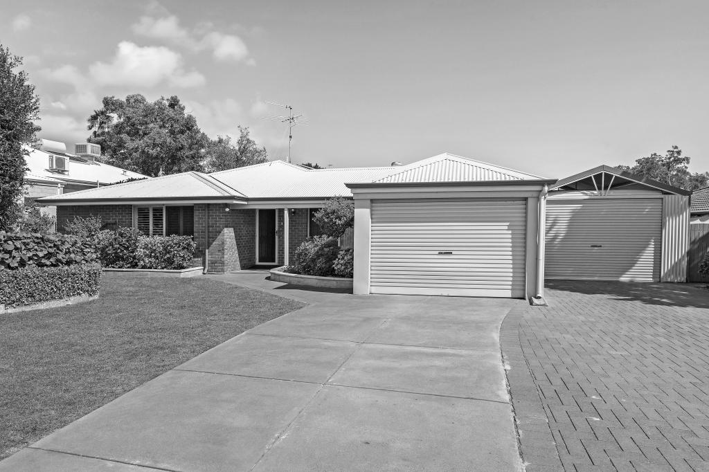 12 Elderberry Cir, Halls Head, WA 6210