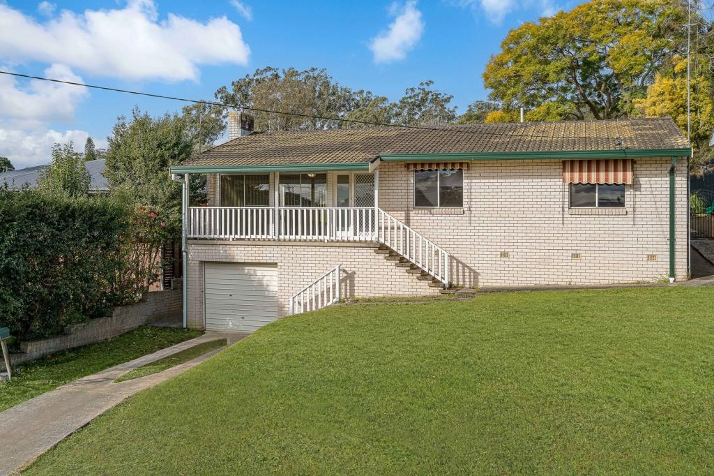 39 Orange Pde, Wyoming, NSW 2250