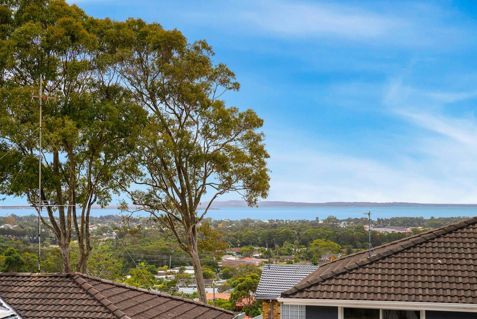 7 Blue Lagoon Cl, Bateau Bay, NSW 2261