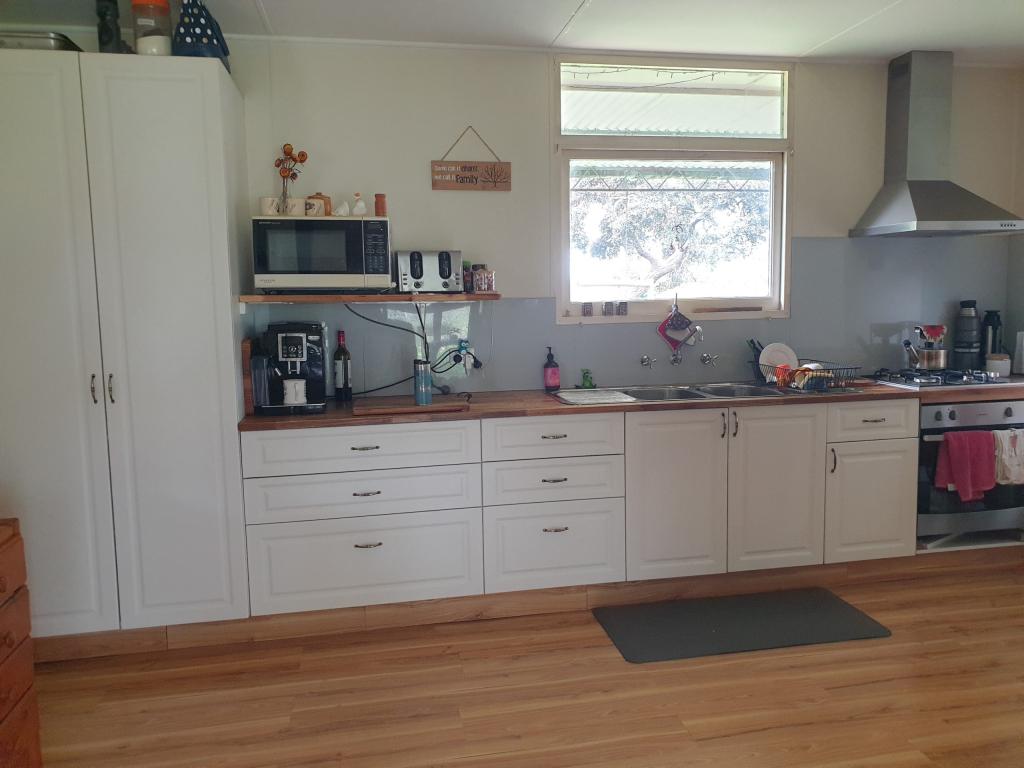 289 Rands Rd, Pomborneit North, VIC 3260