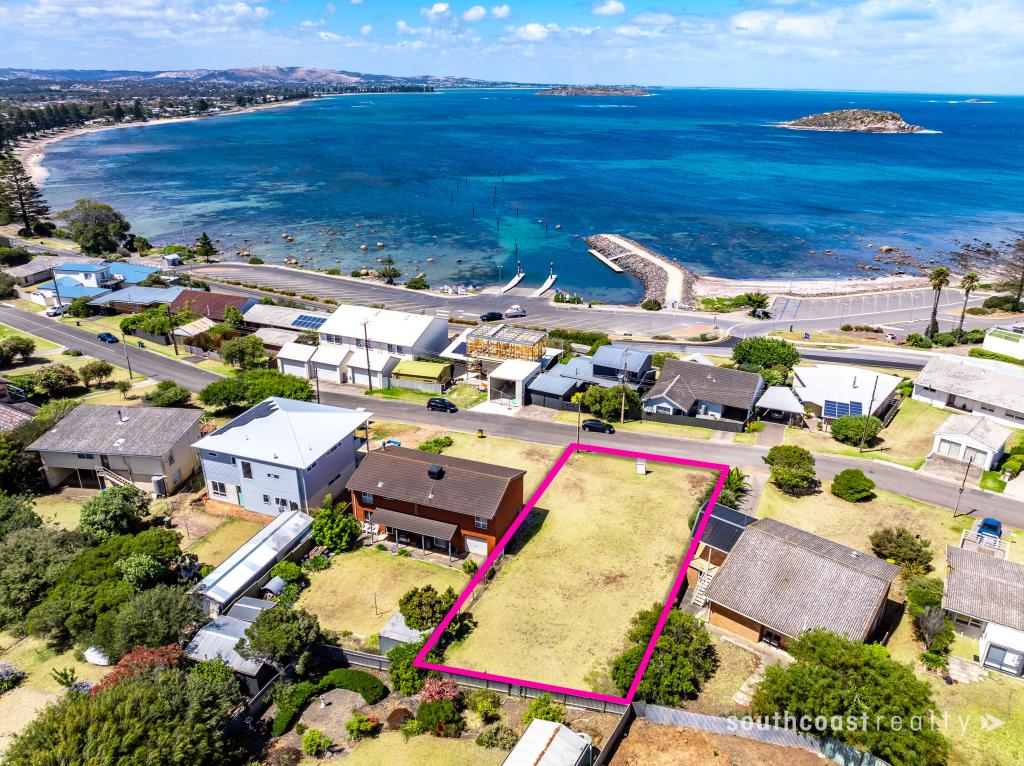 15 Investigator Cres, Encounter Bay, SA 5211