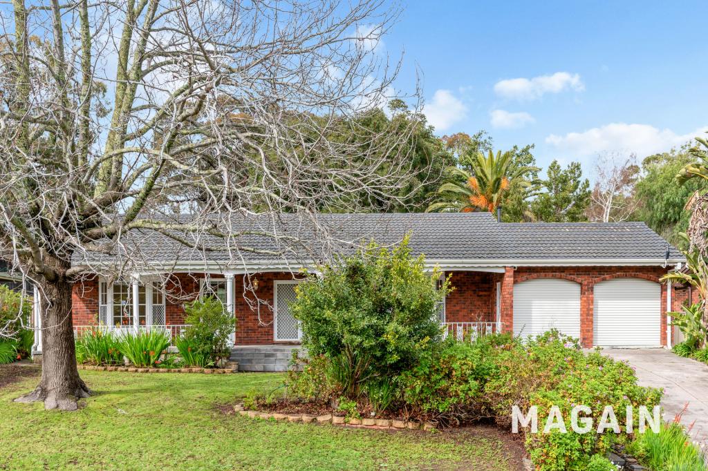 33 Fairlie Dr, Flagstaff Hill, SA 5159