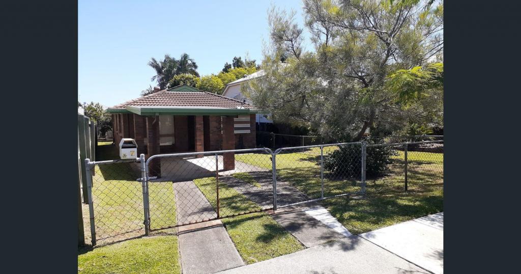 17 Marsh St, Cannon Hill, QLD 4170