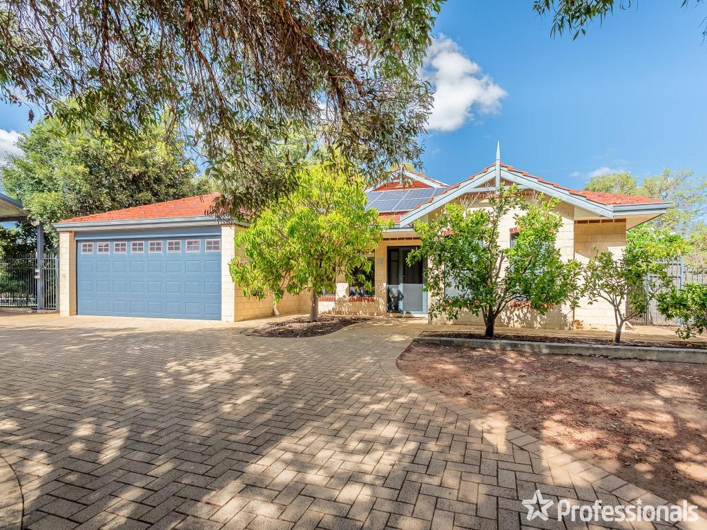 13 DARTER WAY, MAIDA VALE, WA 6057