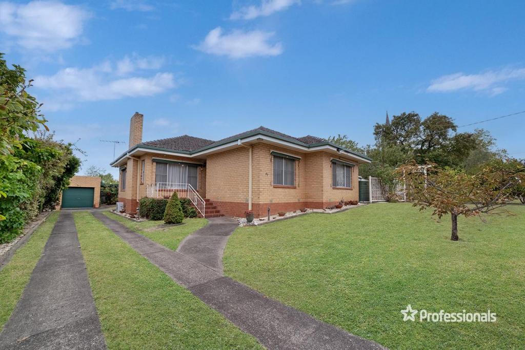 40 MCINTYRE ST, HAMILTON, VIC 3300