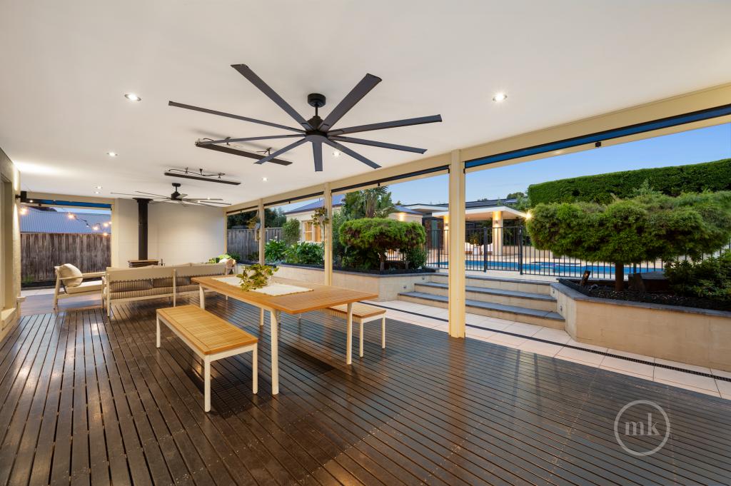 30 FLAXEN HILLS RD, DOREEN, VIC 3754