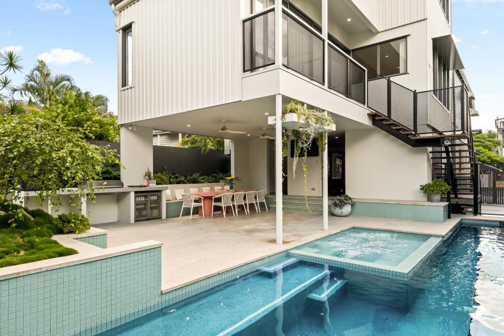 24 Vincent St, Auchenflower, QLD 4066