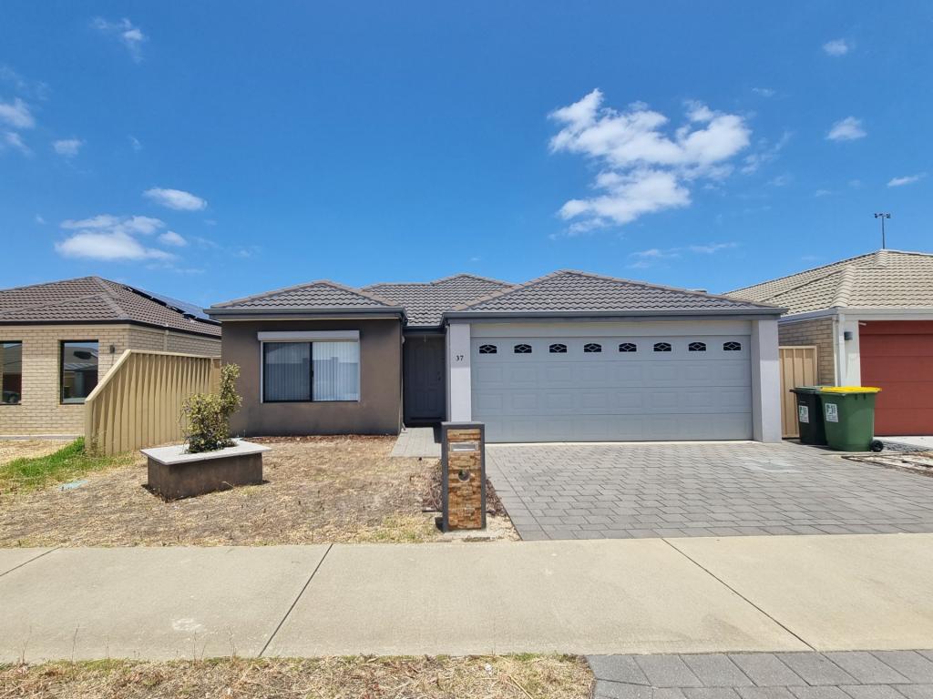 37 GOLDFINCH BEND, HARRISDALE, WA 6112