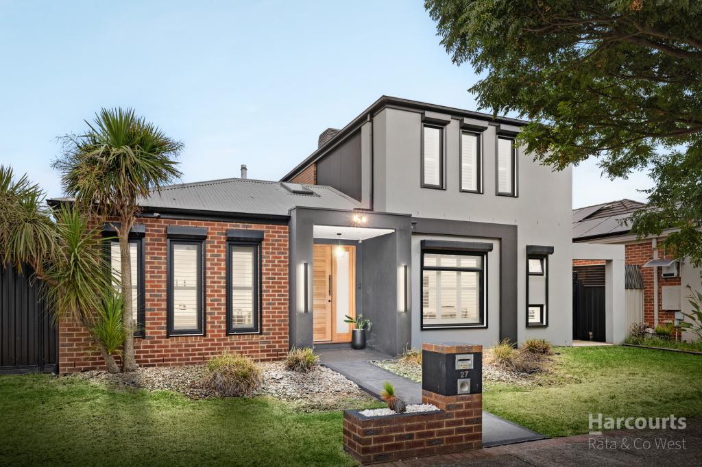 27 Great Barr Cres, Caroline Springs, VIC 3023