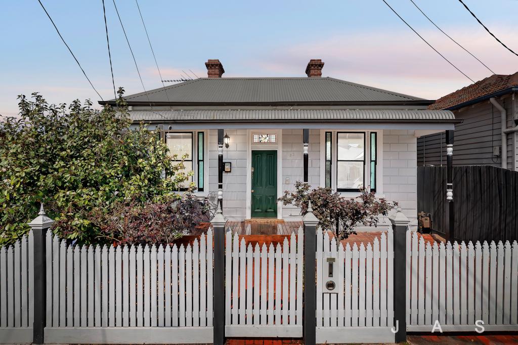 33 Pilgrim St, Seddon, VIC 3011