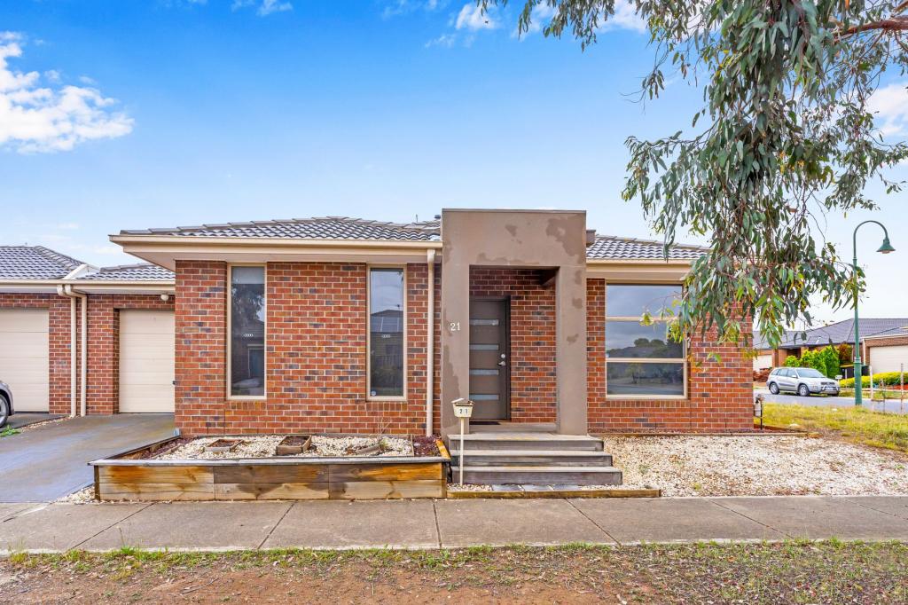 21 LEUCA AVE, BROOKFIELD, VIC 3338